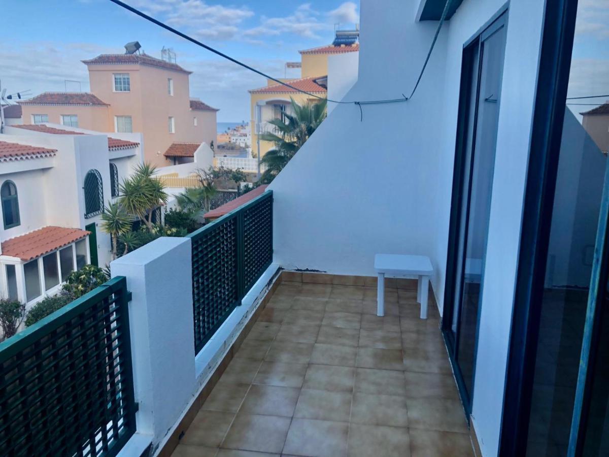 Holiday House Parque Azul Playa La Arena Free Wifi Puerto de Santiago  Buitenkant foto